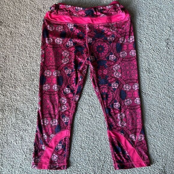 Lululemon Inspire Crop I All Full-On Lux 4 Pink Rose Floral Leggings! - Picture 5 of 15